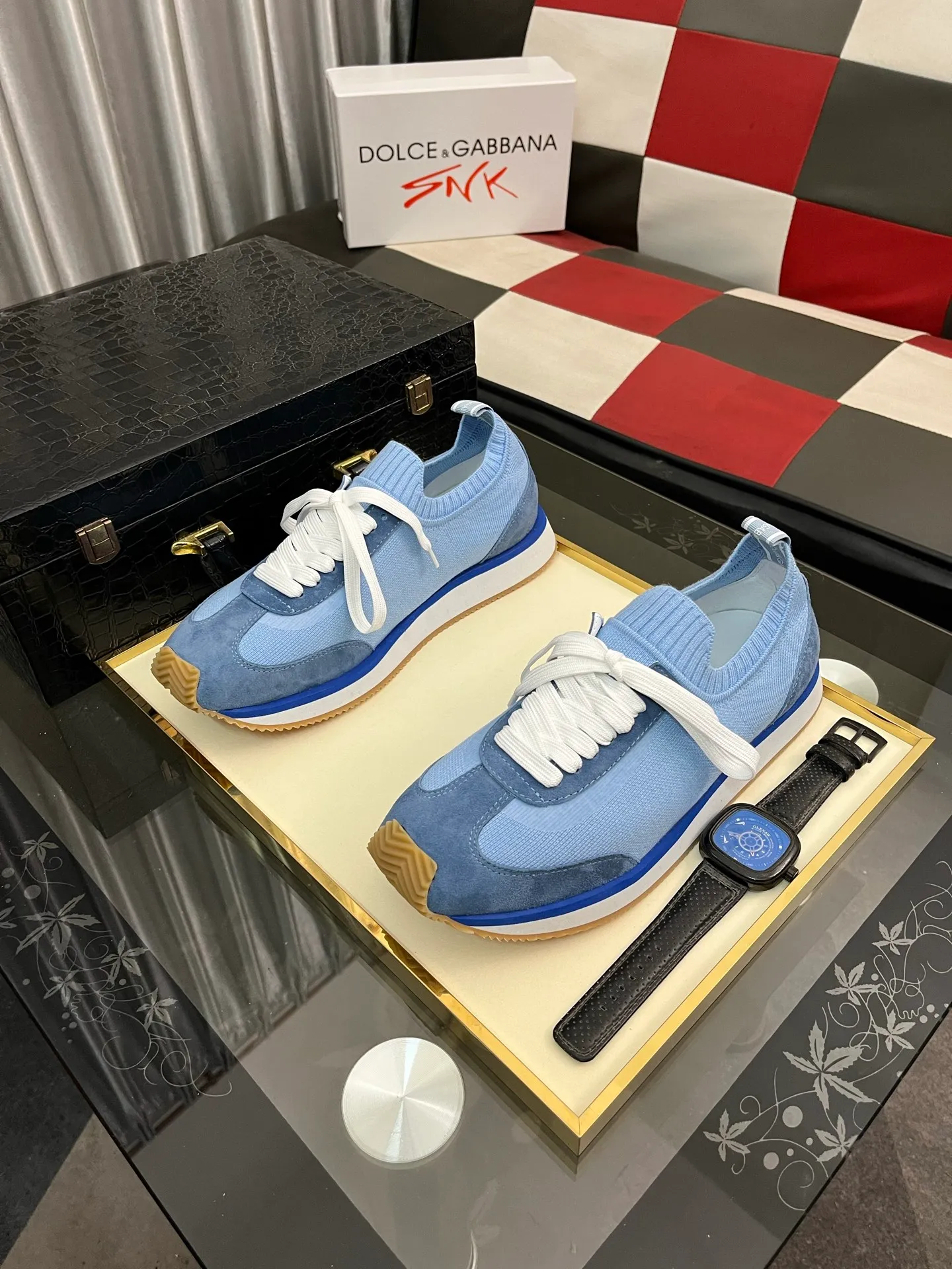 Men's Men's Shoes💰420⌚️⌚️••Dolce&Gabbana••DG✔️High-end men's sports and casual shoes. Original goods from top counters. Original imported cowhide, multi-material splicing design ➕Imported cowhide lining, cowhide feet ➕Original TPR elastic outsole. Size: 36-46🔟Colors available